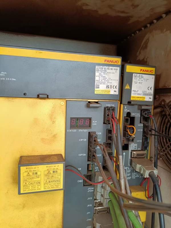 出售哈驰4500型材加工中心，重型机，BT50主轴，工作台.
