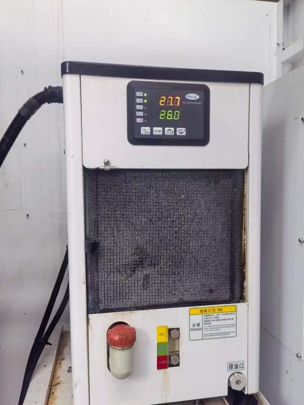 睿昱RY-1160系统三菱M80三轴线轨行程1100600600BT40主.
