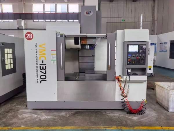 虹光伟业1160加工中心三菱M80系统主轴10000转、BT40X/.