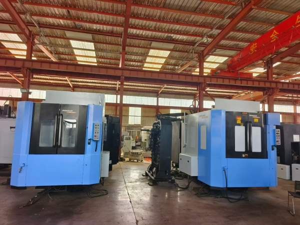 韩国原装斗山HM500双工位卧加，同款2台，FANUC31i系统.