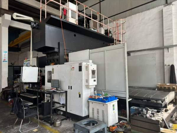 台群4030龙门加工中心，工作台2米4米，门宽3米，门高1.