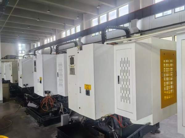 睿昱RYT6钻工三菱M80系统三轴线轨行程600400350BT30主.