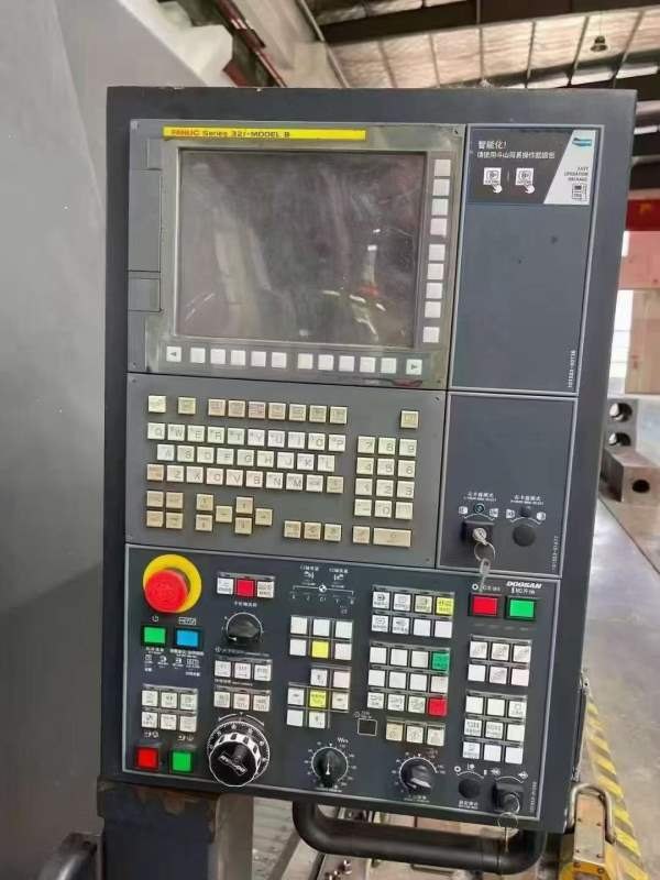 斗山重型数控车床5台斗山PUMA700L，加工长度3米。斗山.