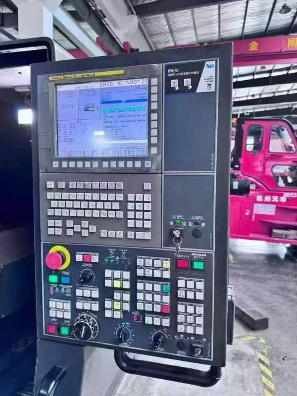斗山重型数控车床5台斗山PUMA700L，加工长度3米。斗山.