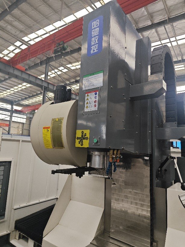 出售哈驰HC4500型材机