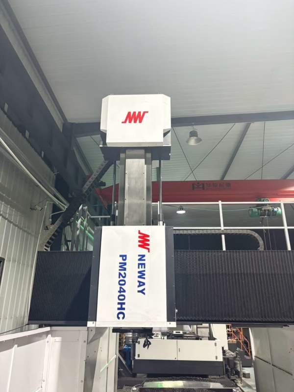 纽威PM2040HC龙门加工中心