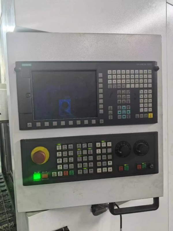 普拉迪全新卧加现2折出售，三线轨，BT40主轴18000转32.