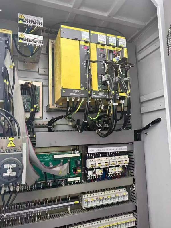 台湾友佳FVP-800A立式加工中心发那科MF系统一台、MD系.