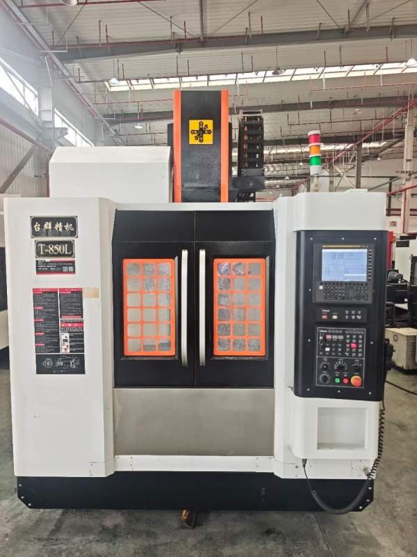 出售台群T-850L加工中心，两线一硬导轨，发那科MFPIUS.