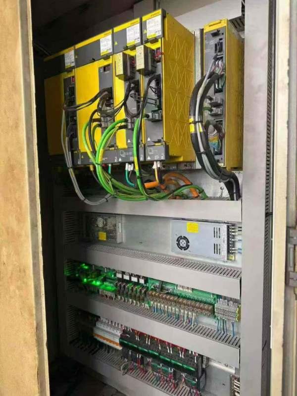 新浙3022龙门加工中心，工作台1.8米3米，门宽2.2米，.
