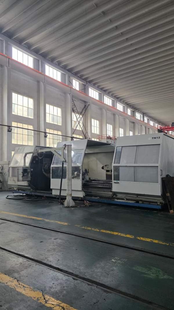 CK61250/4500数控车床。精品宾斯伯里Binns &amp;ampampa.