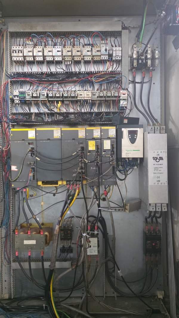CK61250/4500数控车床。精品宾斯伯里Binns &amp;ampampa.