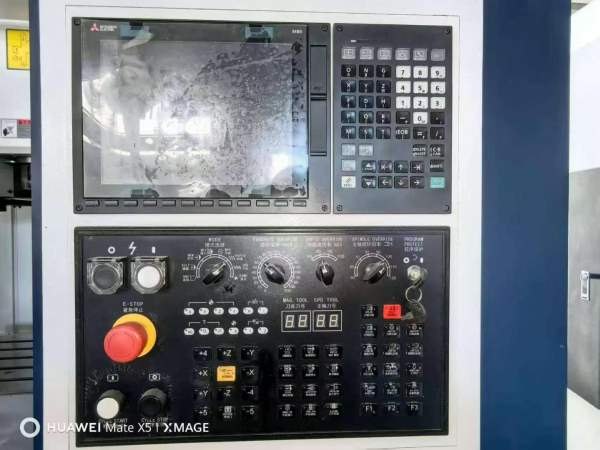 睿昱RY-1160 同款两台三菱M80系统三轴线轨行程1100600.