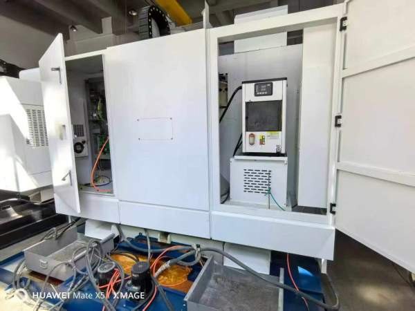 睿昱RY-1160 同款两台三菱M80系统三轴线轨行程1100600.