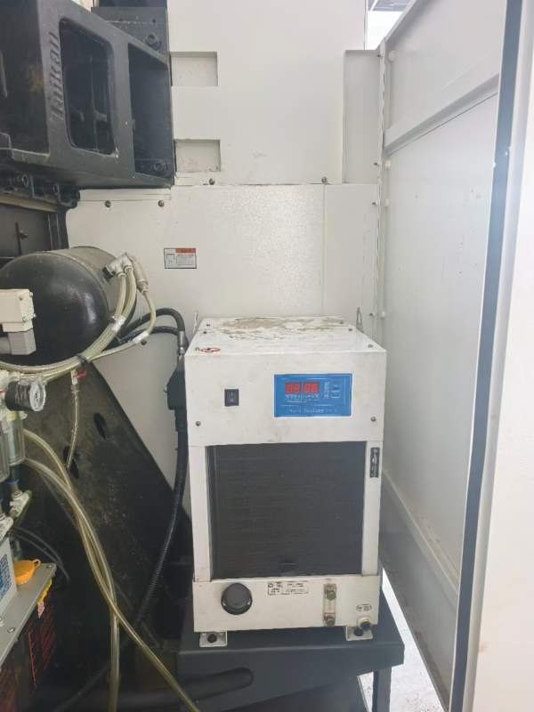 台群T-V856S立式加工中心系统：三菱M80主轴:BT40直连1.