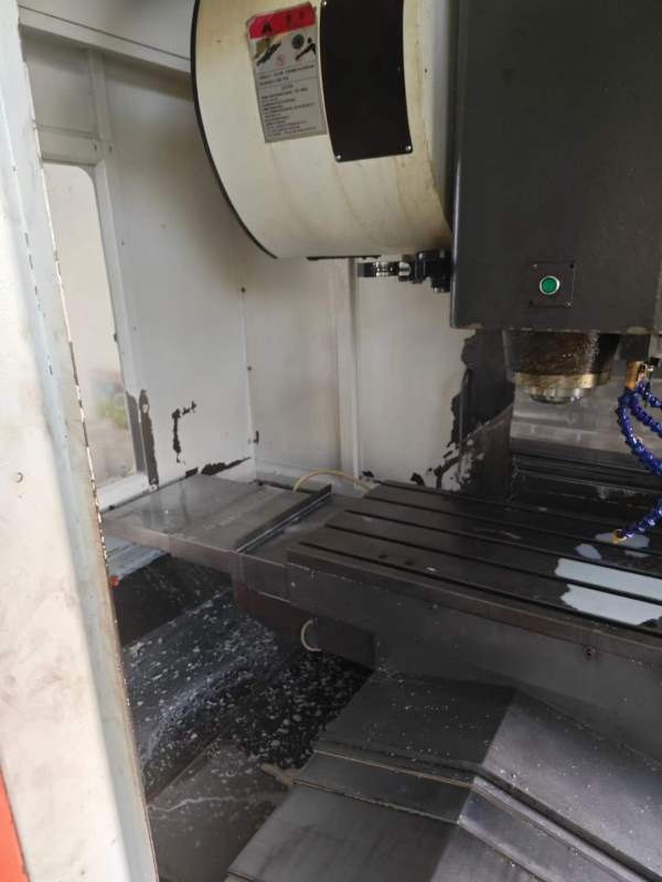 合肥众庆850加工中心，FANUC 0i-MF系统，三轴线轨，功.