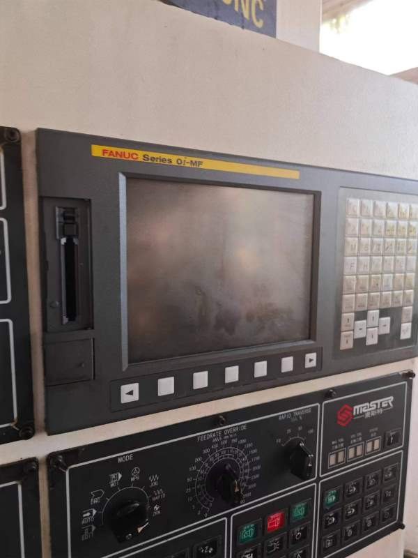 合肥众庆850加工中心，FANUC 0i-MF系统，三轴线轨，功.