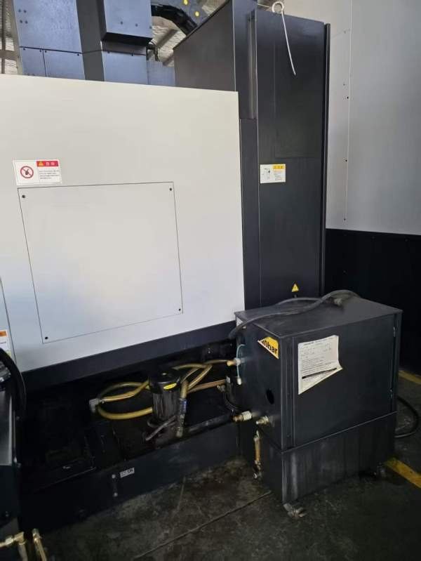 斗山DNM5705加工中心，BBT40主轴8000转，带中心出水，.