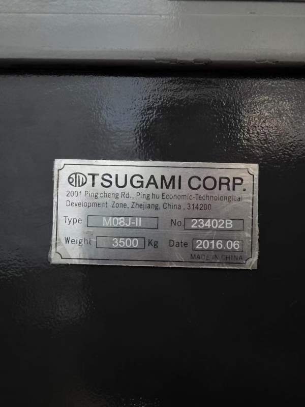 同款两台津上M08J，经典款，8寸卡盘，8工位刀塔，精度.