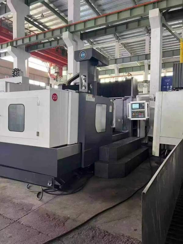 台湾大畏2520数控龙门，工作台2500/1800mm，门宽2000m.