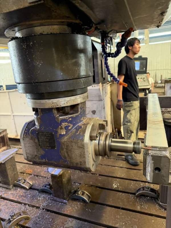 台功6032数控龙门工作台62.5米，门宽3.2米，门高1.65.