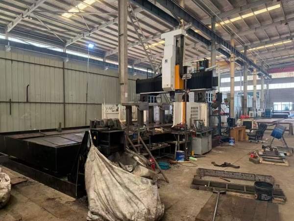 台功6032数控龙门工作台62.5米，门宽3.2米，门高1.65.