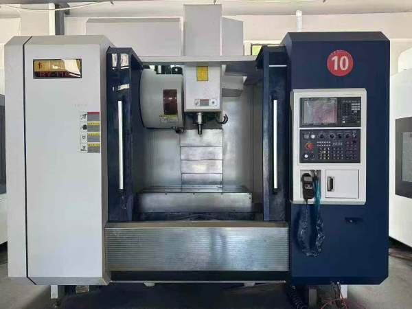 睿昱RY-1160，同款两台系统三菱M80三轴线轨行程110060.