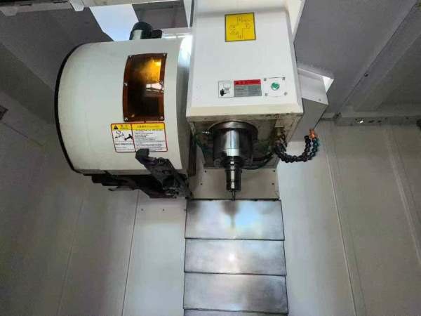睿昱RY-1160，同款两台系统三菱M80三轴线轨行程110060.