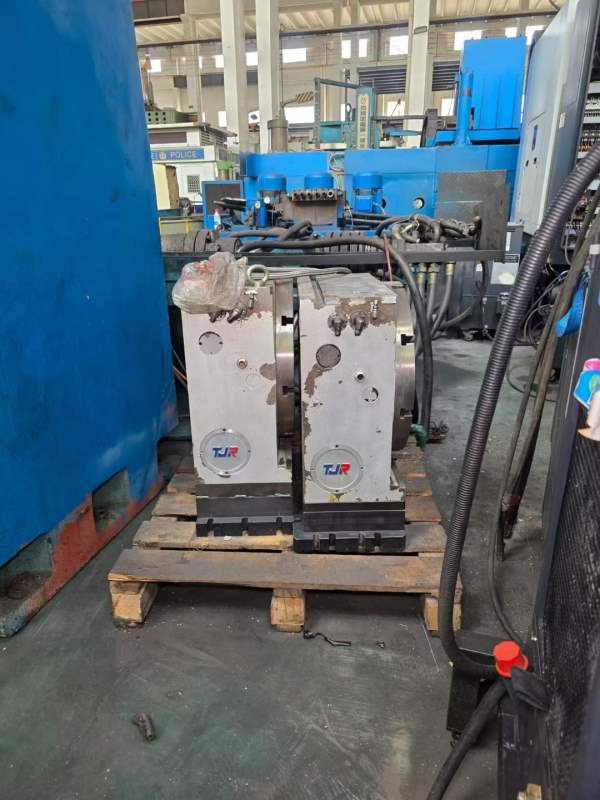 斗山655/50加工中心，BT50主轴带中心出水，Z轴加高，.