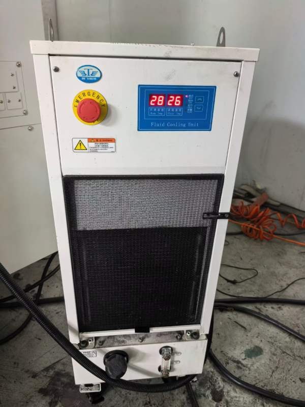 南通国盛1680数控铣床重型倒T结构床身.两线一硬导轨发.