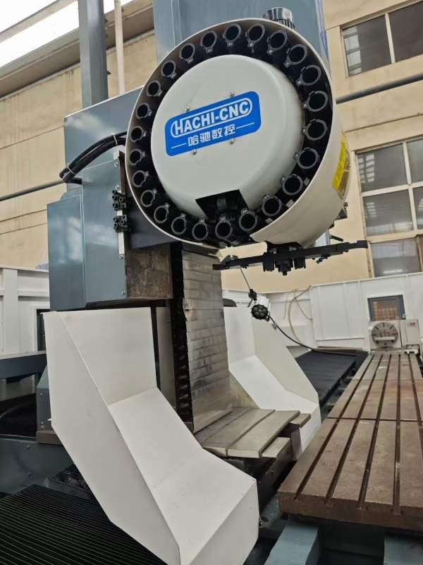 哈驰4500型材加工中心，BT40主轴，工作台4500x650，带.