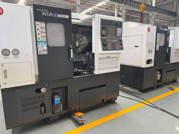 韩国威亚E200A数控车床（剩一台）型号：E200A加工长度.