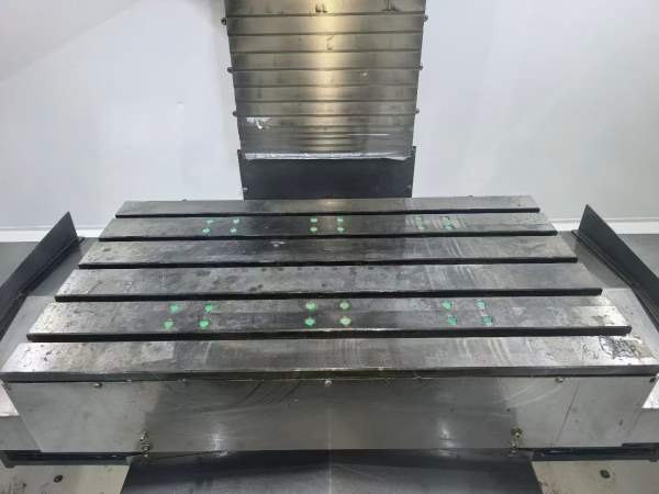 昆山汉工科技850立加三轴滚柱线轨X轴六滑块BT40主轴12.