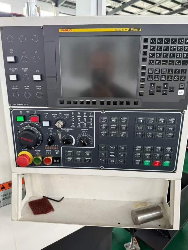 刚买下，丽驰LT400M车铣，全新机