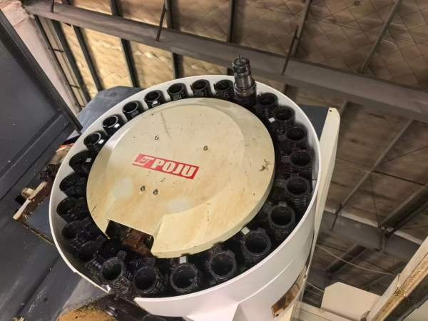 云南中台数控VMC-850L加工中心两线一硬轨道行程800-50.