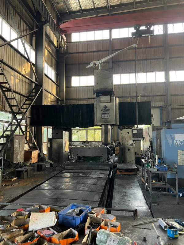 安徽工厂刚刚买下海天6036超重型龙门加工中心工作台2..