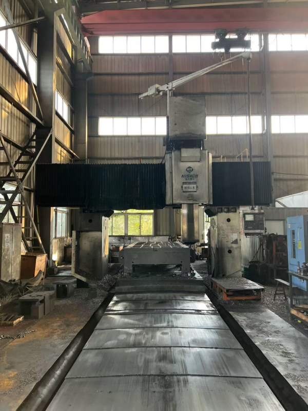 安徽工厂刚刚买下海天6036超重型龙门加工中心工作台2..