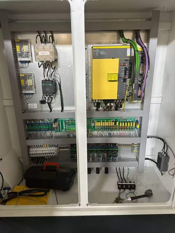 永硕3023数控龙门加工中心，带24刀库，全套说明书，质.