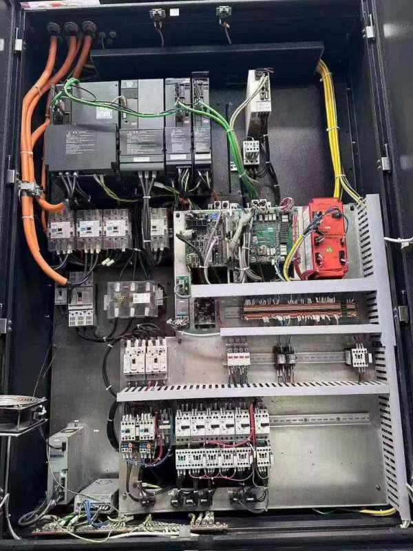 同款六台品牌：马扎克HCN-40001I双工位卧加产地：日本.