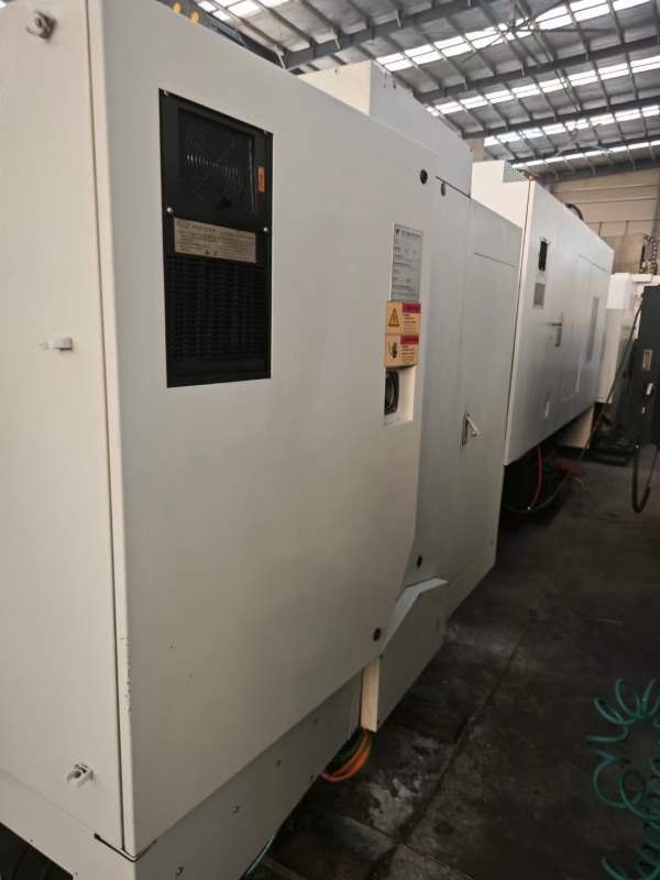 台湾永力达650加工中心，三轴线轨，BT40主轴10000转，.