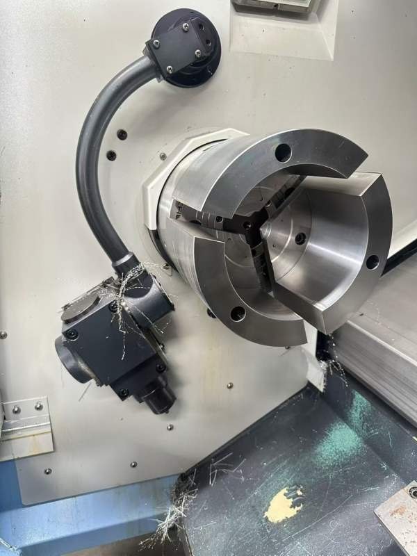斗山3050数控车床12工位液压刀塔车削直径：450mm车削.