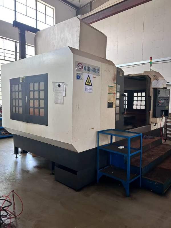 浙江华特1580立式加工中心，两线一硬、发那科plus系统.