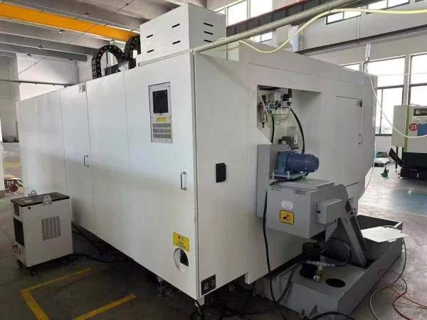 出售虹光伟业VMC-2500同款两台、丝杆传动精度更好三菱.