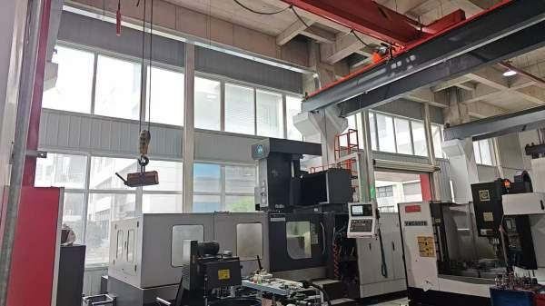 台湾大畏2515高配机，两线一硬，BT50主轴，高压主轴中.
