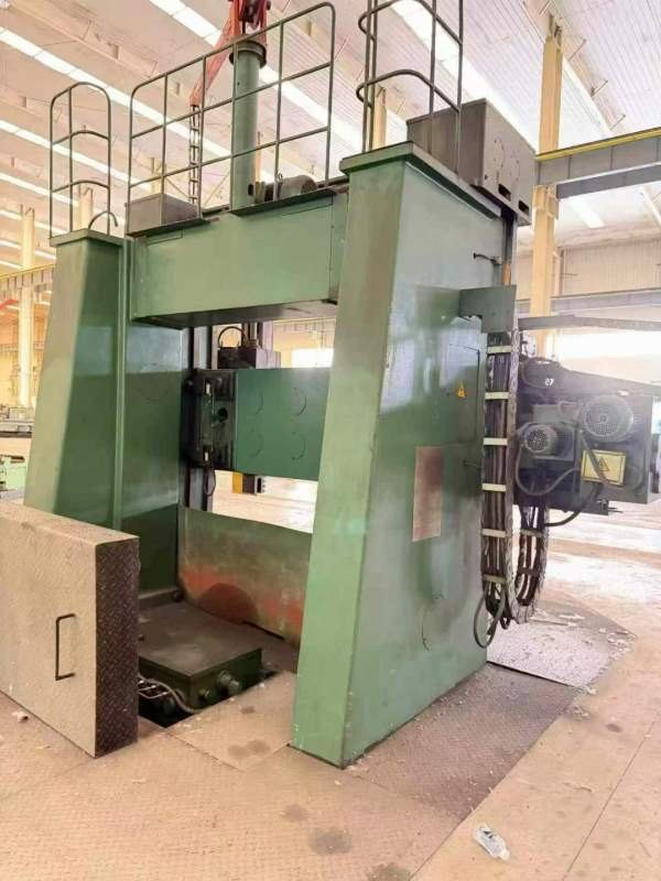 精品齐重C5225E16/10双柱立式车床出厂时间：2009年5月.