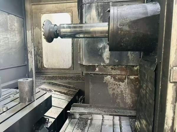 海天卧式镗铣100H海天1米卧加一台，型号:HTM-100H/d .