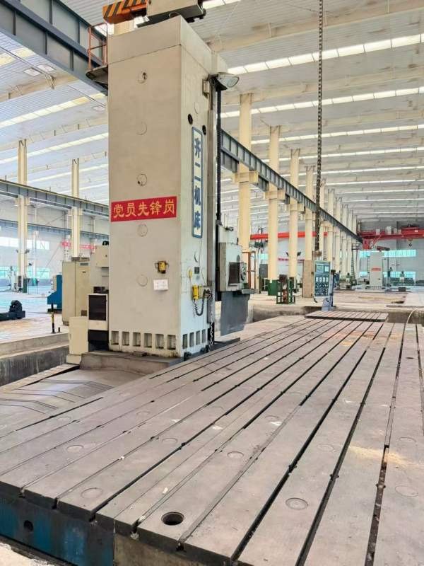 品牌机型：齐齐哈尔二机T6920D落地铣镗床出厂时间：20.