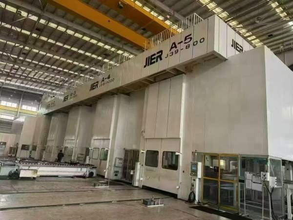 厂位出售：  安装少用的5800吨高速四点冲压线、全自动.