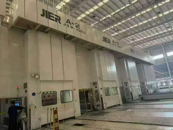 厂位出售：  安装少用的5800吨高速四点冲压线、全自动.