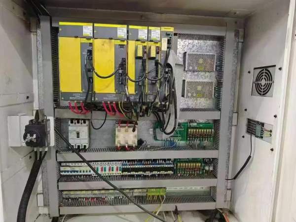 苏州斯可源GMC-3221数控龙门加工中心一台，21年，三轴.